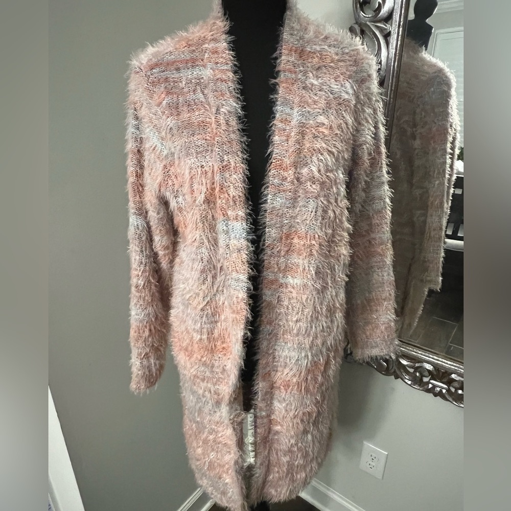 Cozy Candie’s pink/white sweater size M